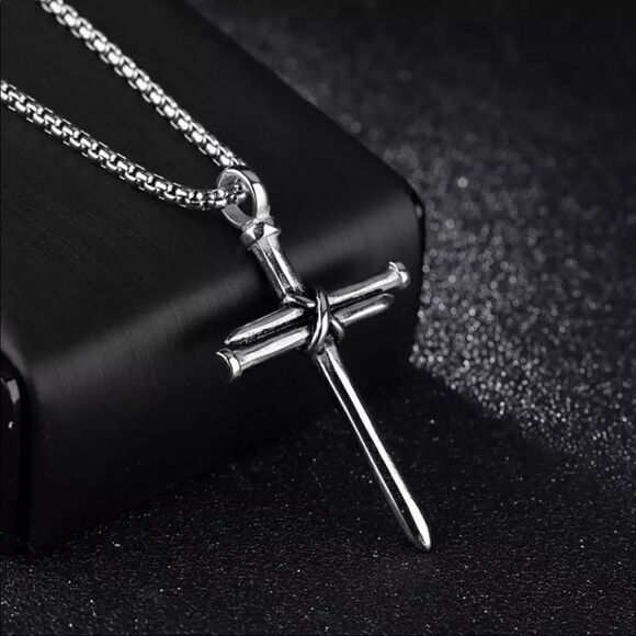 New Men’s Silver Nail Cross Chain Necklace - Picture 1 of 8